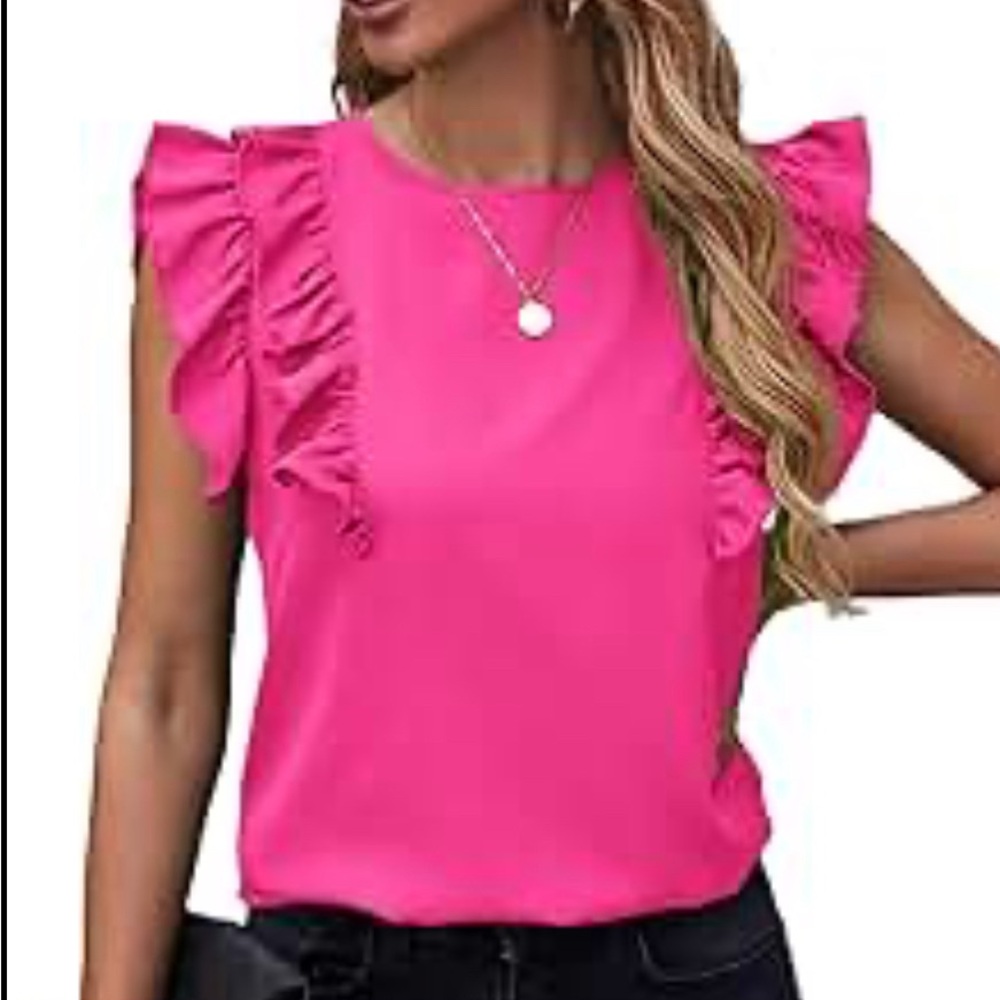 D5- Women’s Large NEW NWT Ruffle Sleeve top